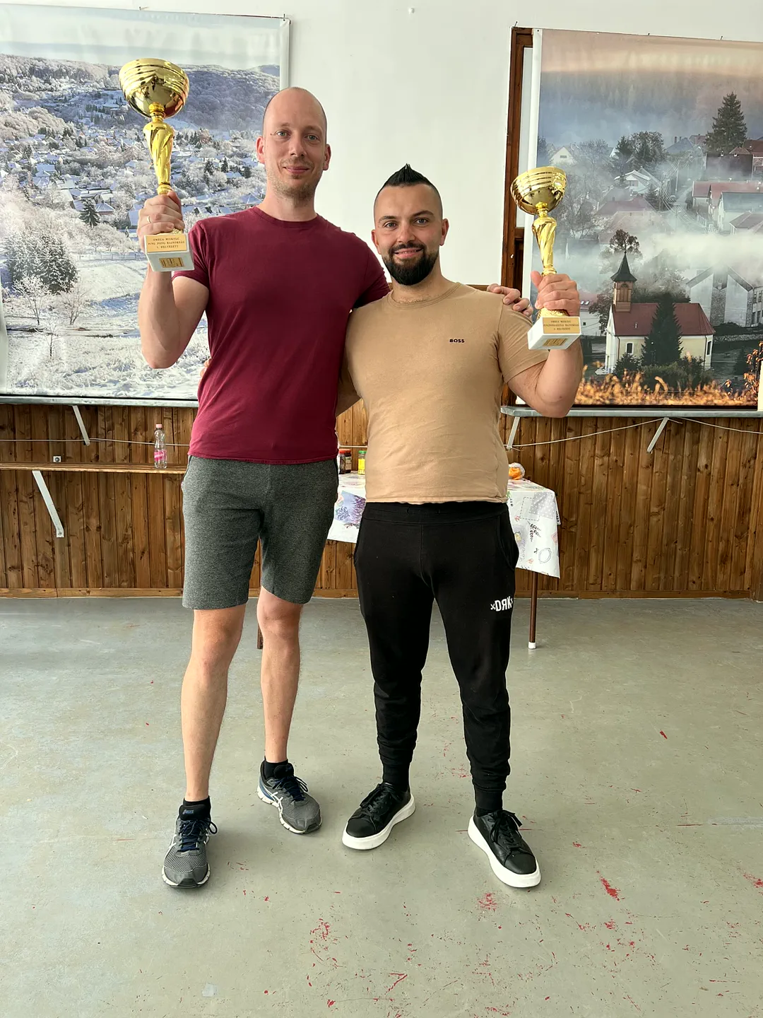 Közösségi sportfotó két résztvevővel